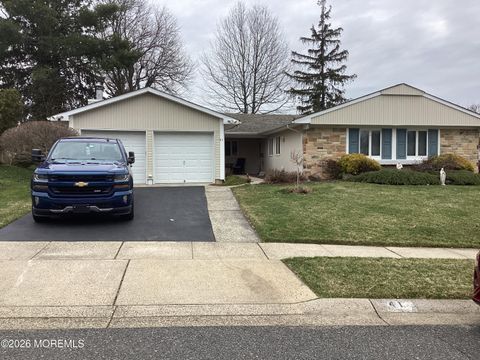 41 Faith Lane Matawan NJ 07747