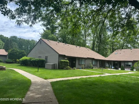 12 Medford Court, Red Bank, NJ 07701 - MLS#: 22514741