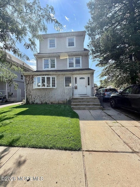 Apartment For Rent - 40-42 Raymond Terrace<br/> Union County, Elizabeth, NJ 07208