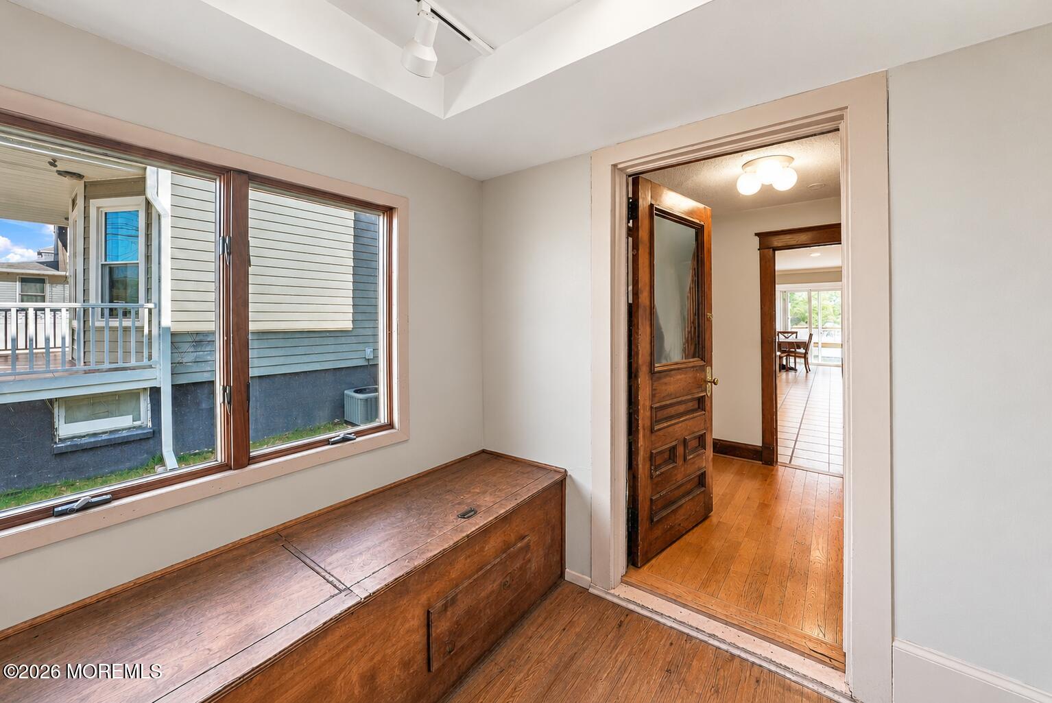 32 3rd Street