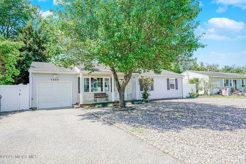 1233 Dove Street Toms River NJ 08753