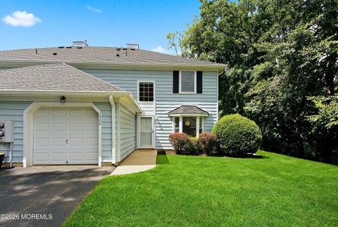 Condo For Sale - 1902 Buckingham Circle<br/> Middletown, NJ 07748
