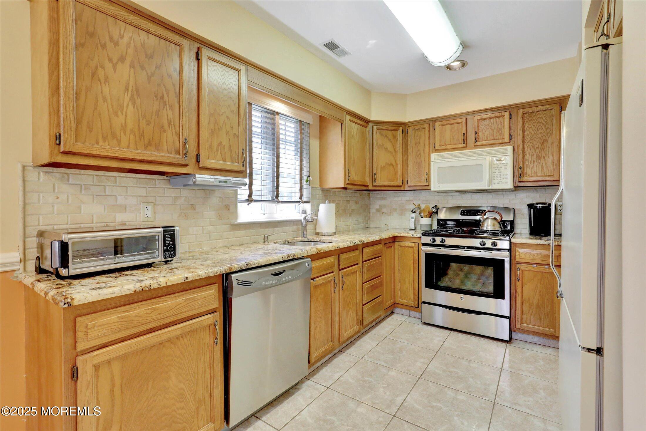 47 S Baker Drive, Jackson, New Jersey image 17