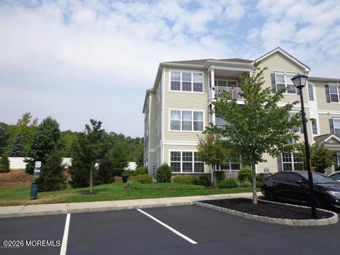 Condo For Sale - 311 Mill Pond Way<br/> Monmouth County, Eatontown, NJ 07724