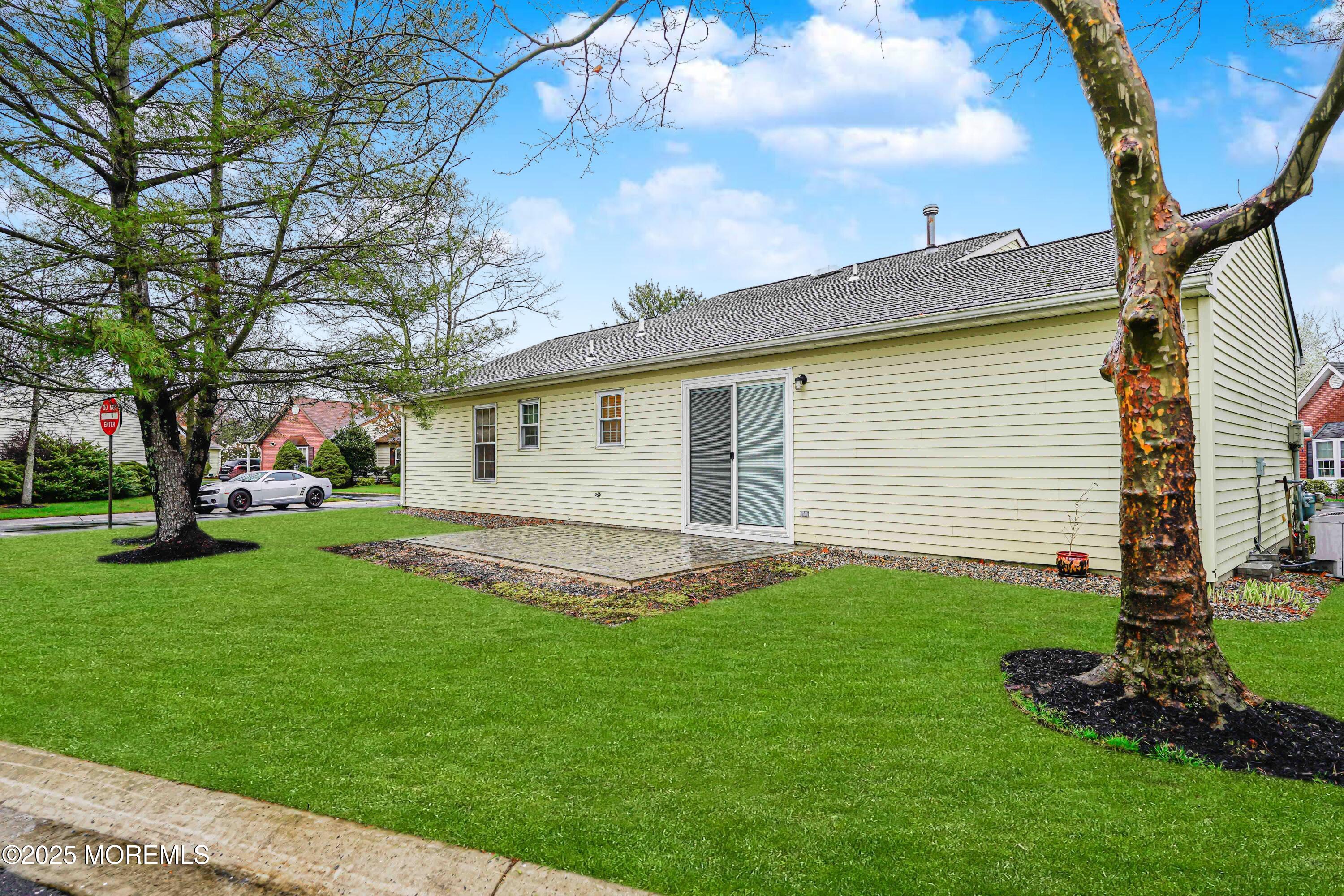 13 Gatley Close #1000, Freehold, New Jersey image 16