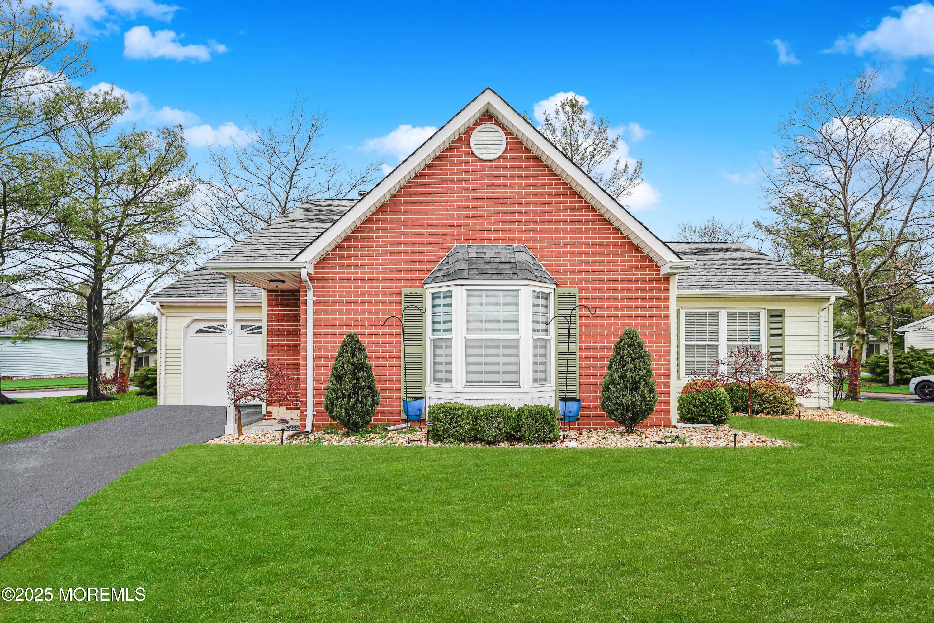 13 Gatley Close #1000, Freehold, New Jersey image 1