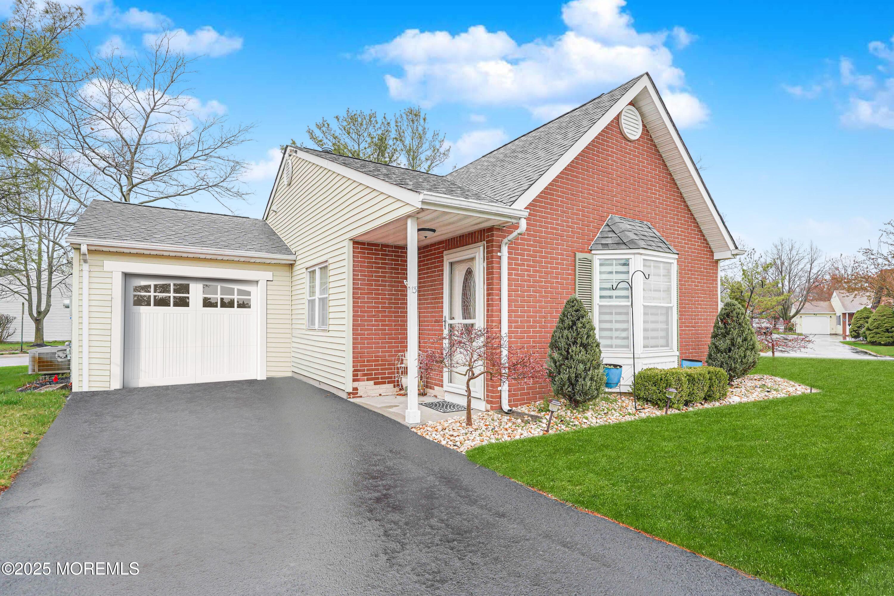13 Gatley Close #1000, Freehold, New Jersey image 18