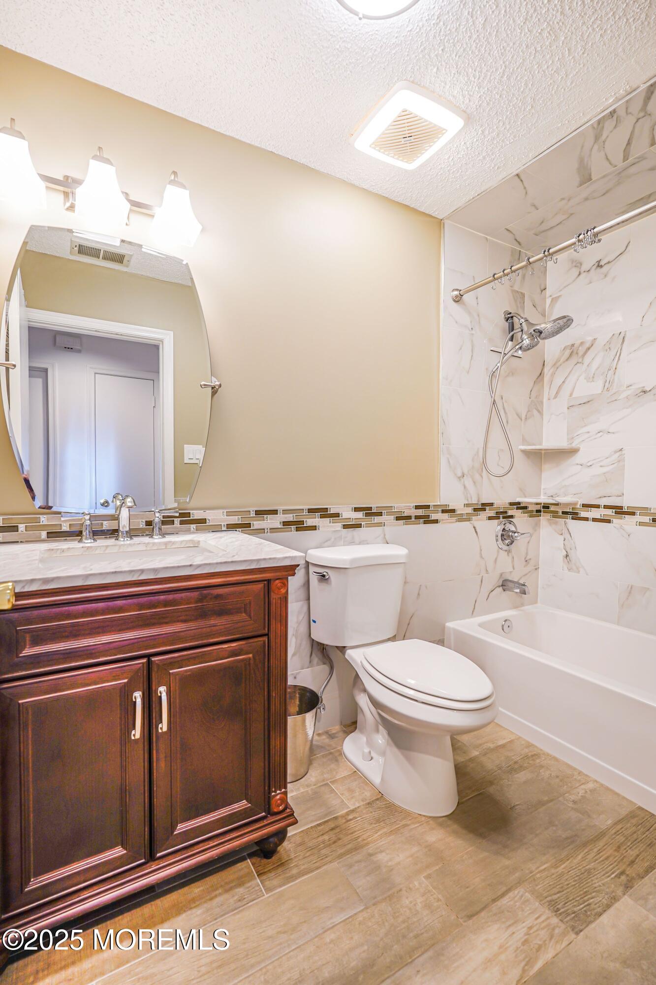 13 Gatley Close #1000, Freehold, New Jersey image 8