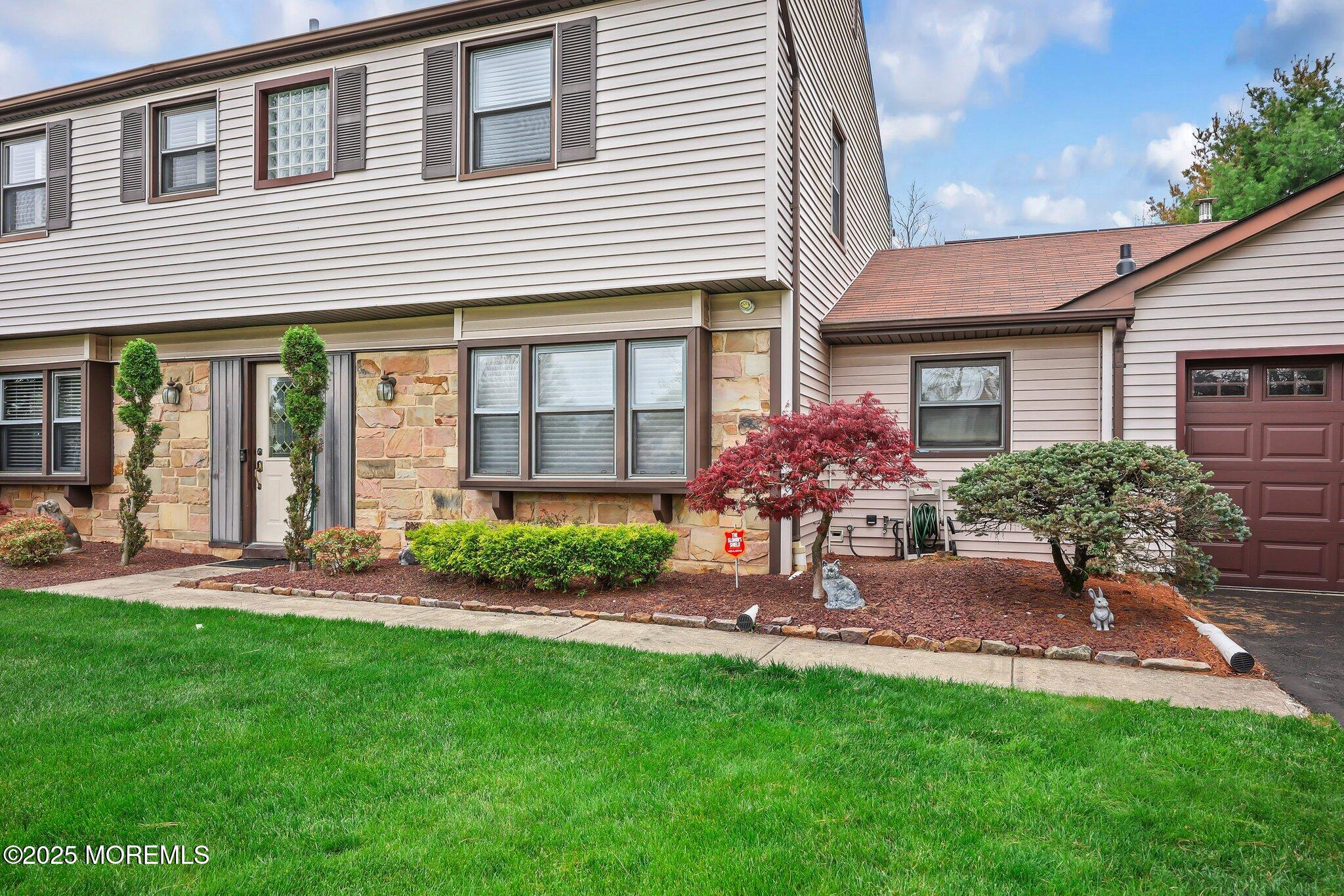 14 Ogden Lane, Manalapan, New Jersey image 5