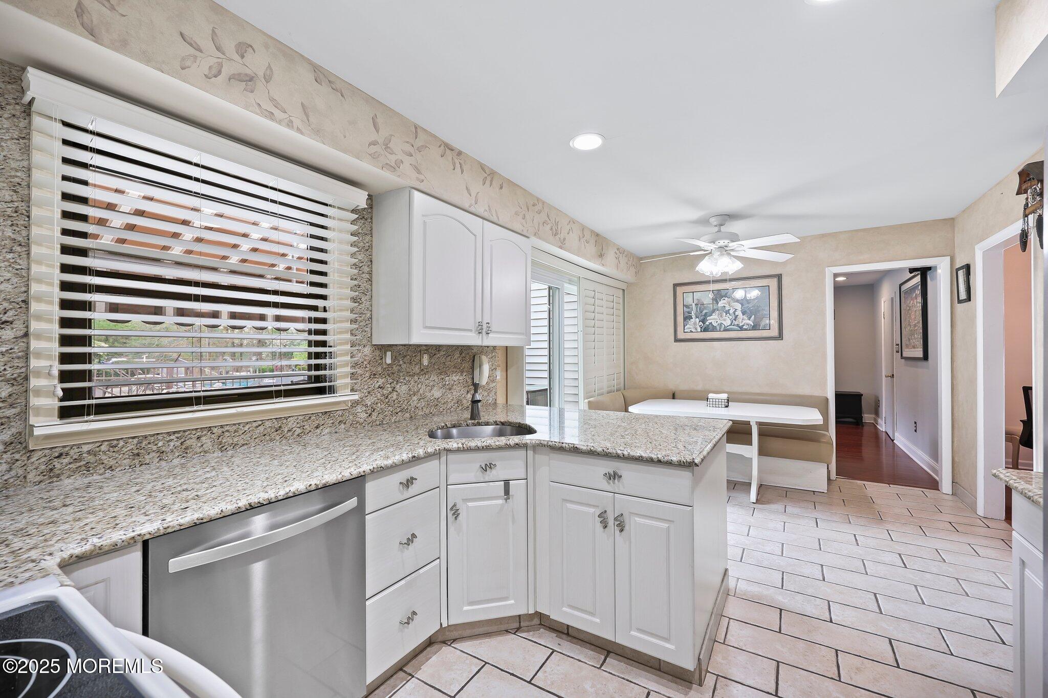 14 Ogden Lane, Manalapan, New Jersey image 12