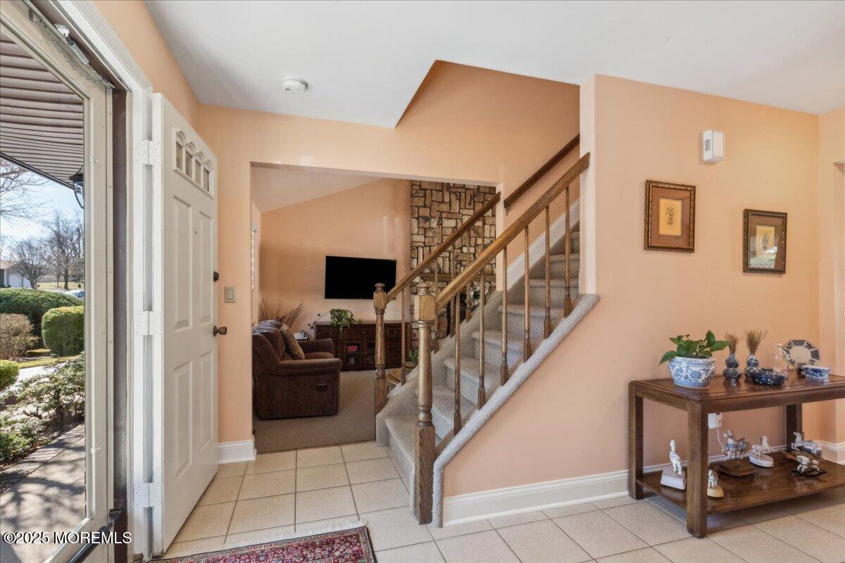 36 Colts Run, Marlboro, New Jersey image 5