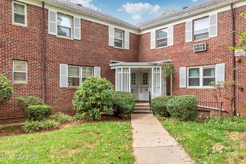 32 Manor Drive 303 Red Bank NJ 07701