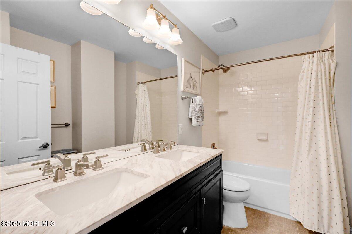 15 Oakland Road, Old Bridge, New Jersey image 32