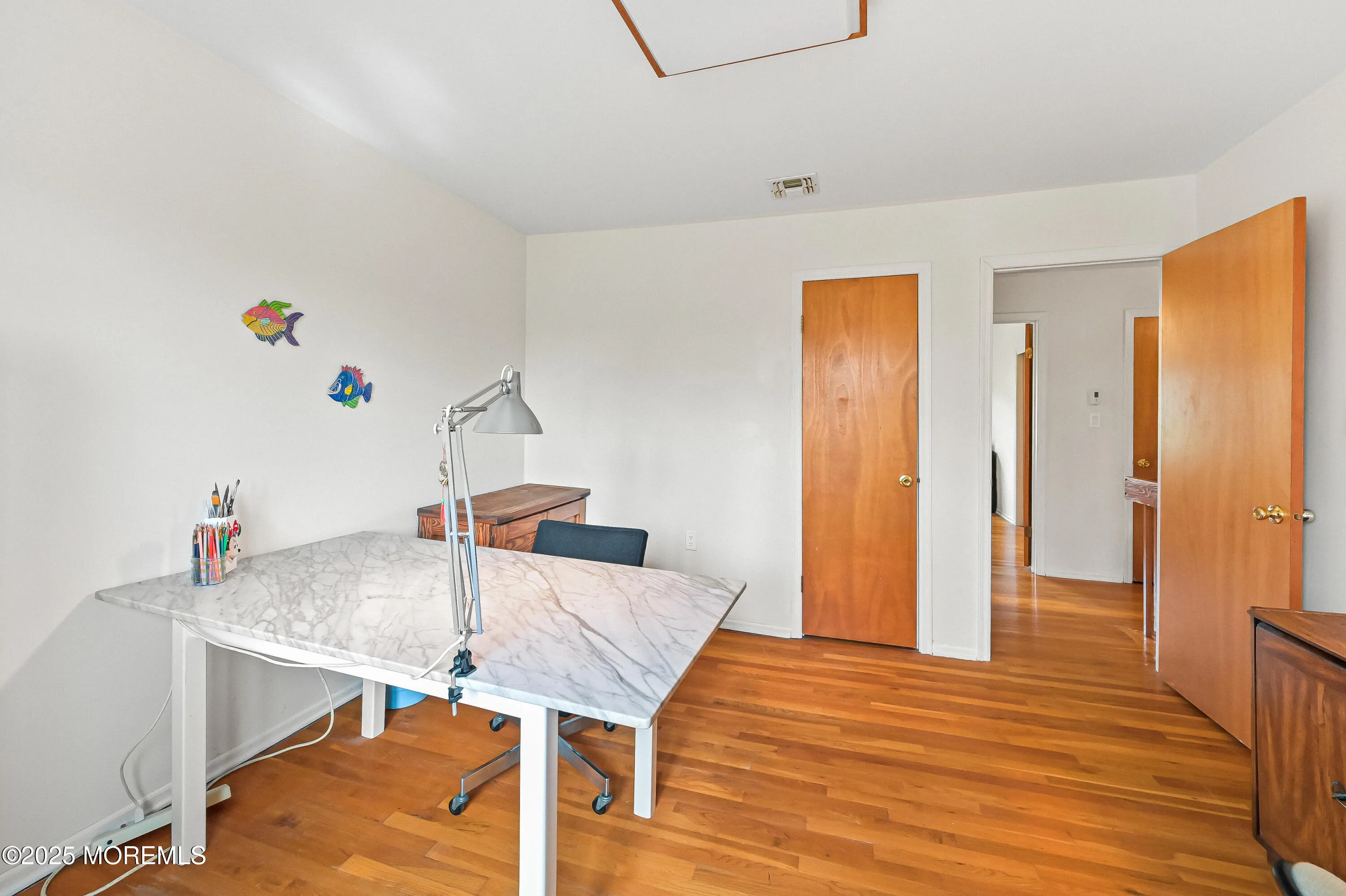 Manalapan, New Jersey 07726, United States, 5 Bedrooms Bedrooms, ,3 BathroomsBathrooms,Residential,Active,115418