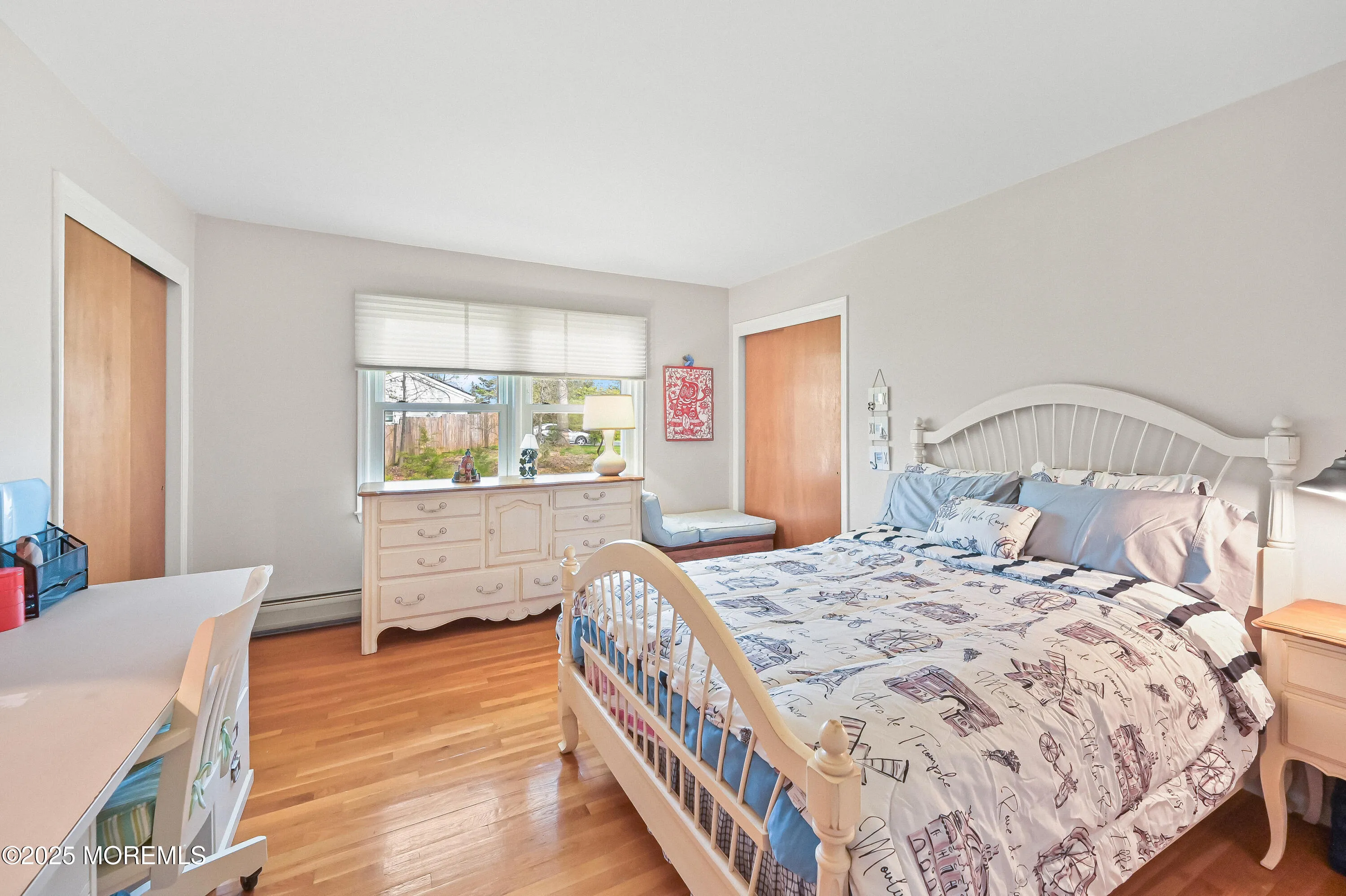 Manalapan, New Jersey 07726, United States, 5 Bedrooms Bedrooms, ,3 BathroomsBathrooms,Residential,Active,115418