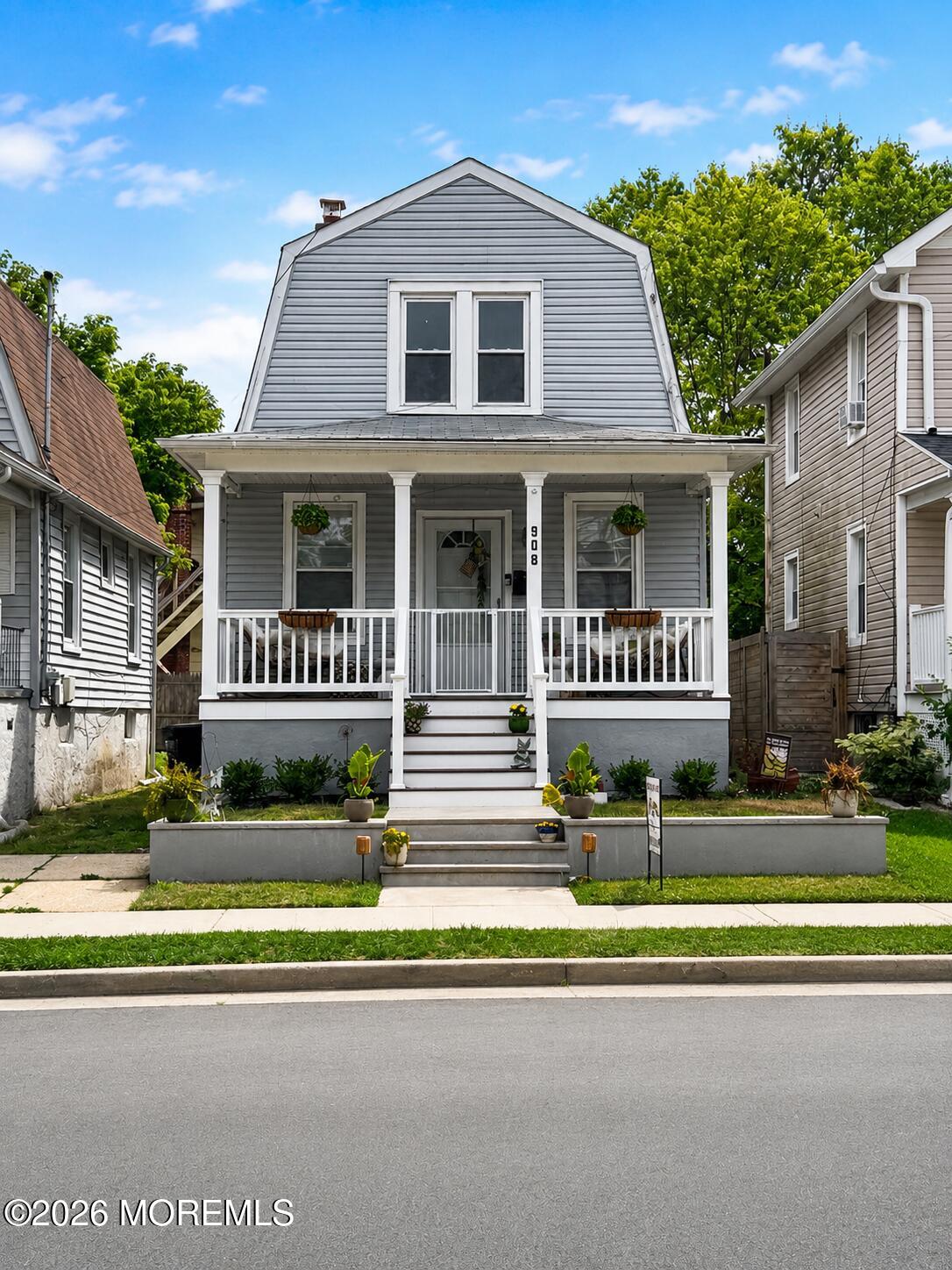908 Central Avenue