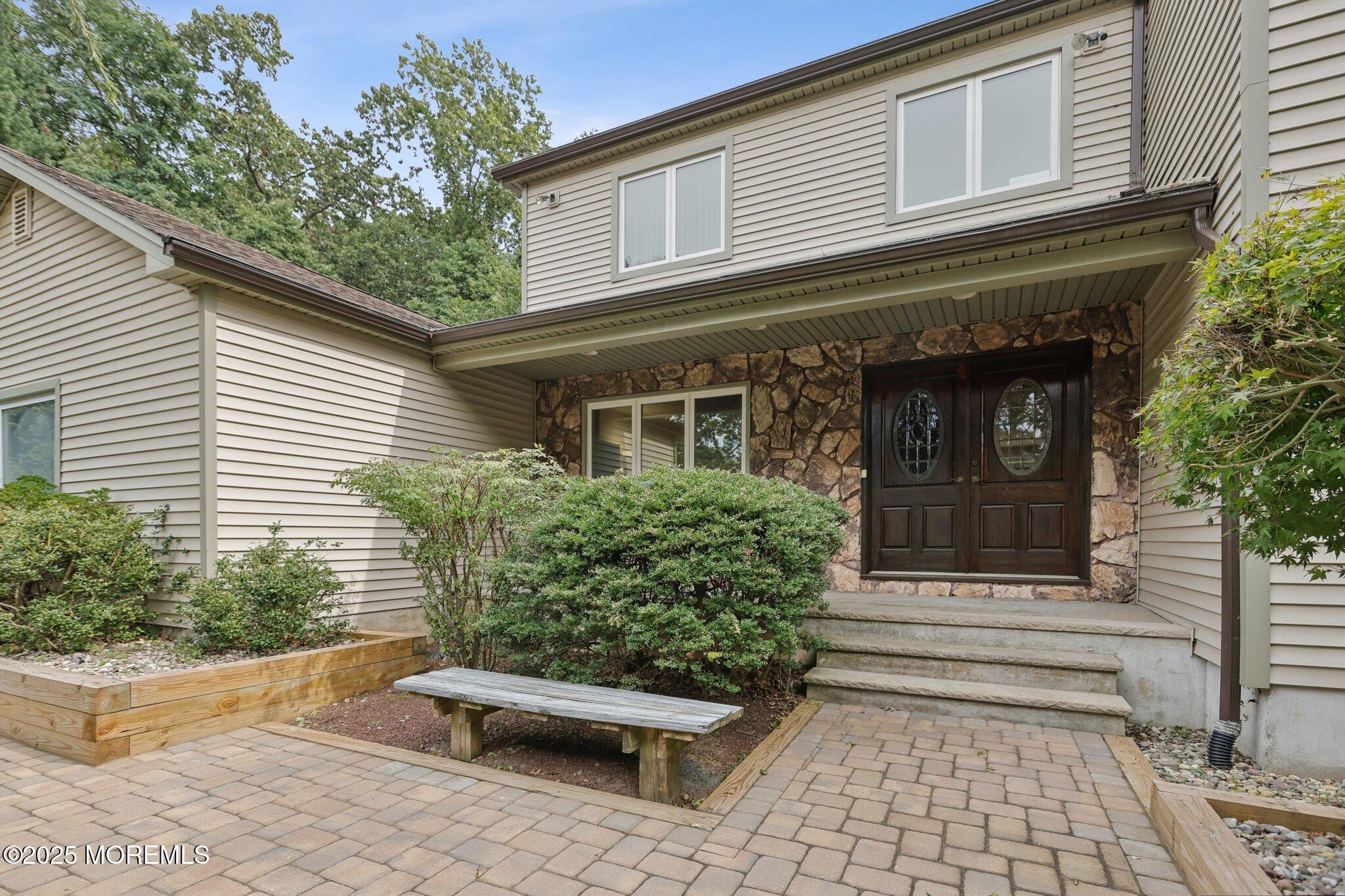 7 Canyon Woods Court