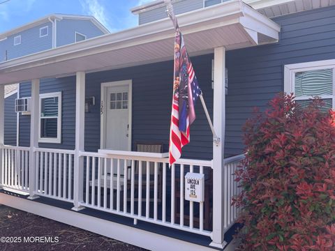 Condo For Sale - 125 Lincoln Avenue #4<br/> Seaside Heights, NJ 08751