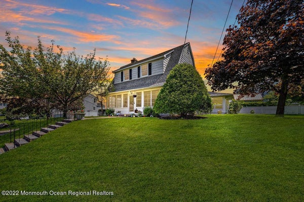 27 SHREWSBURY DR, MONMOUTH BEACH, NJ 07750 - Image 9a3f86dfa2b4e9942c5a6116dcaa81f6/1491813624