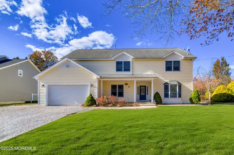 Photo of 11 Greenbriar Drive, Little Egg Harbor, NJ 08087 (MLS # 22534906)