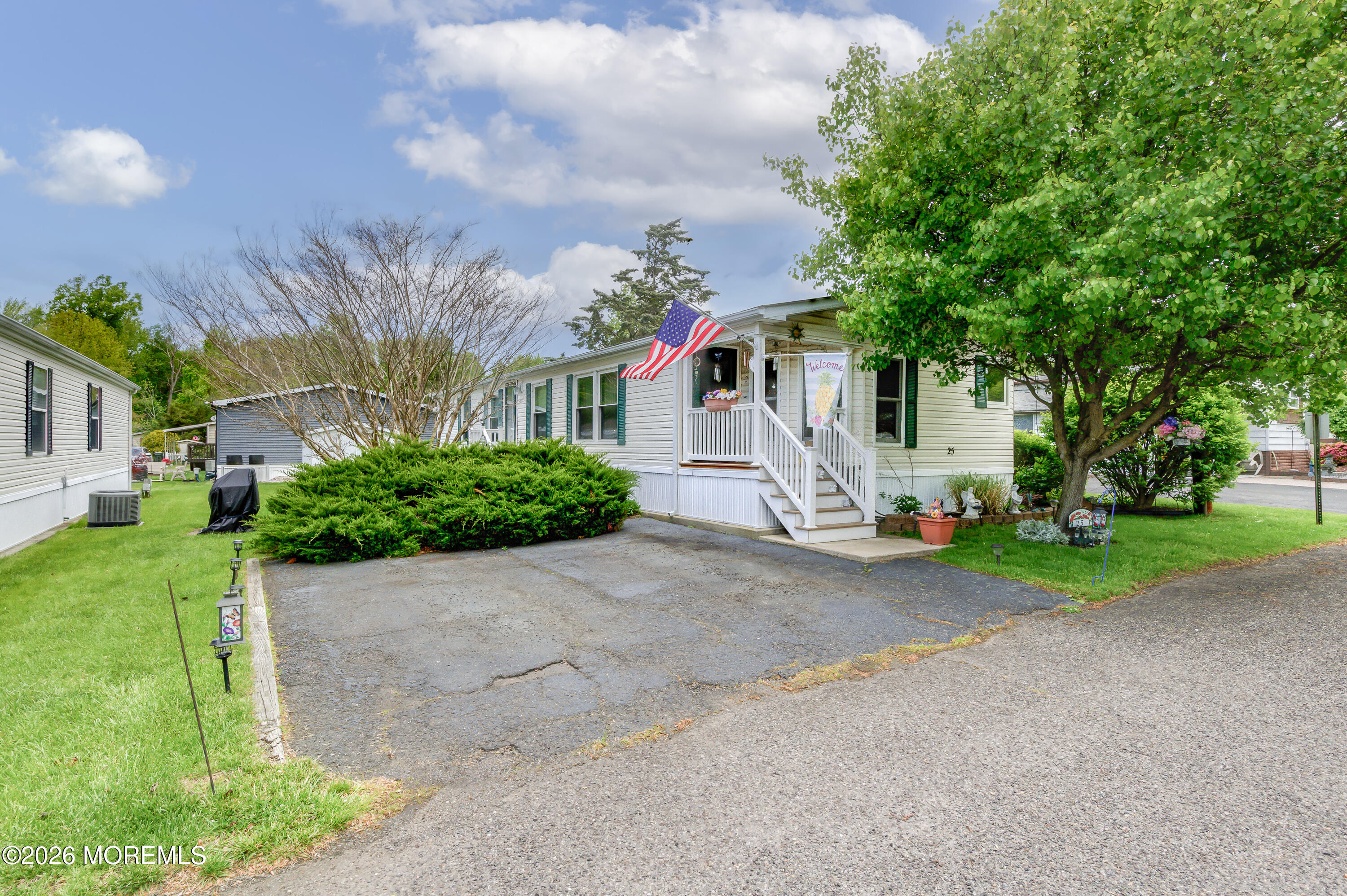 25 Village Road