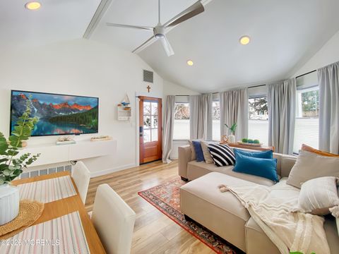 Homes For Rent - A110 Curtis Place<br/> Manasquan, NJ 08736