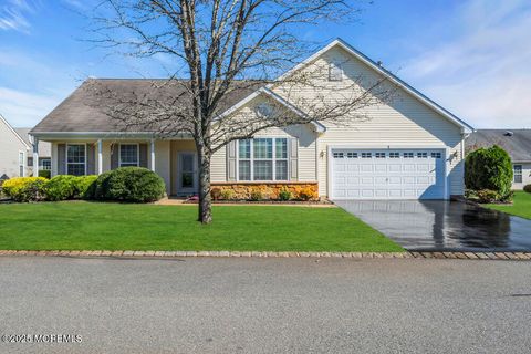 Photo of 8 Rosedale Lane, Whiting, NJ 08759 (MLS # 22531465)