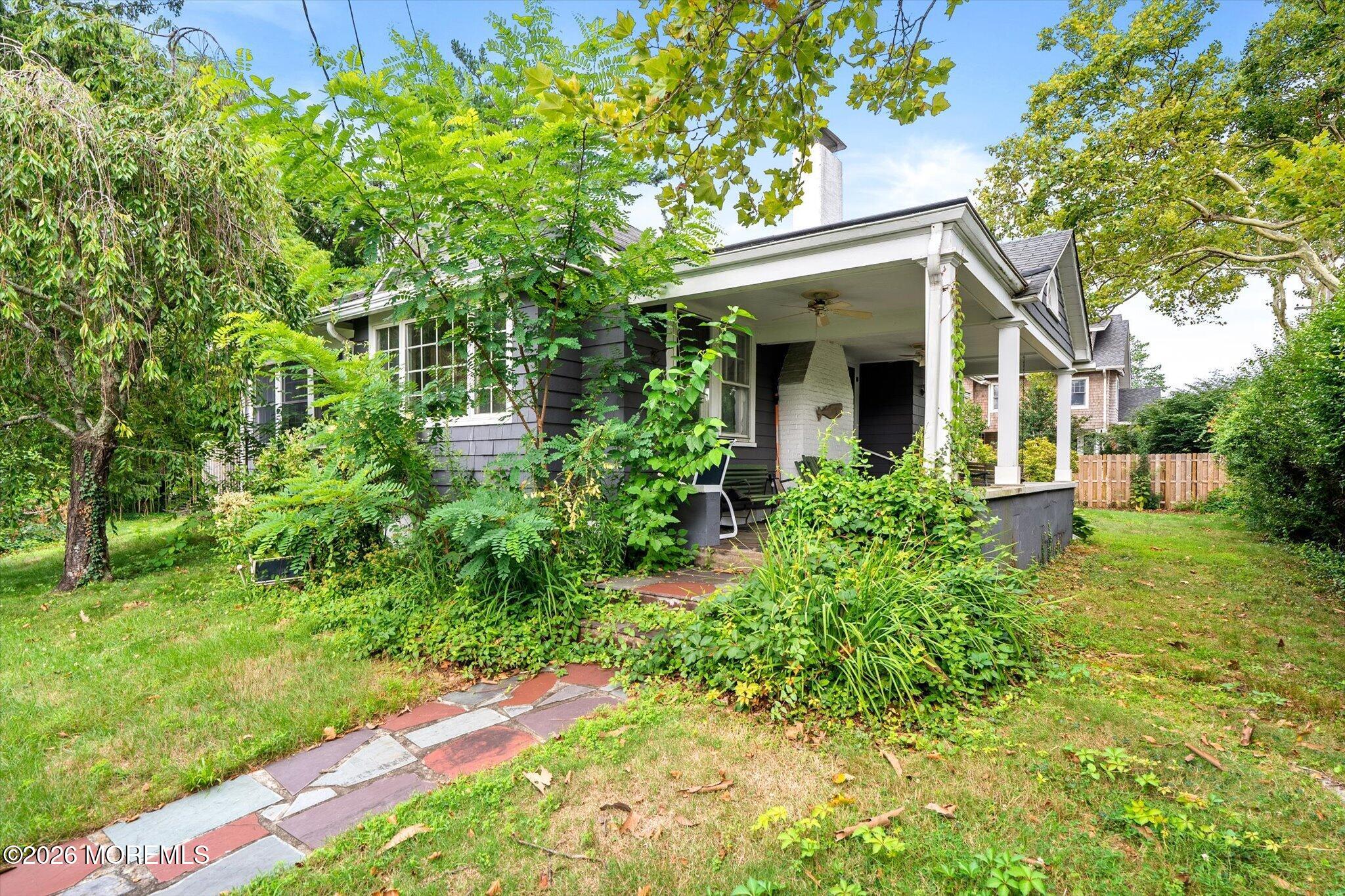 401 Brown Street