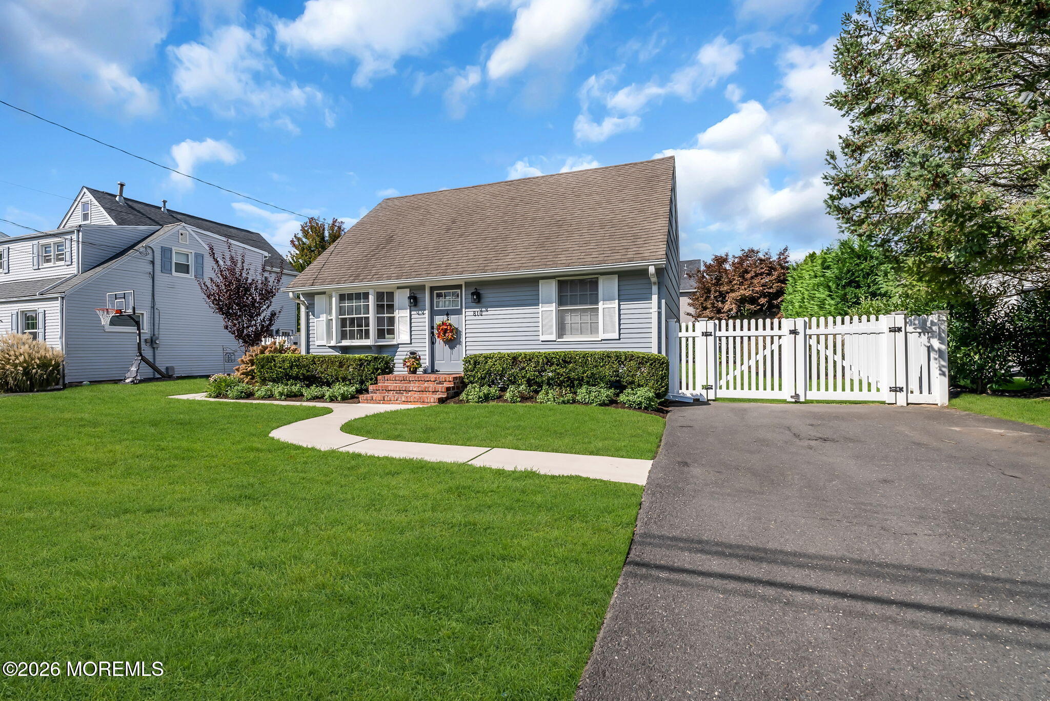 810 Woodcrest Drive