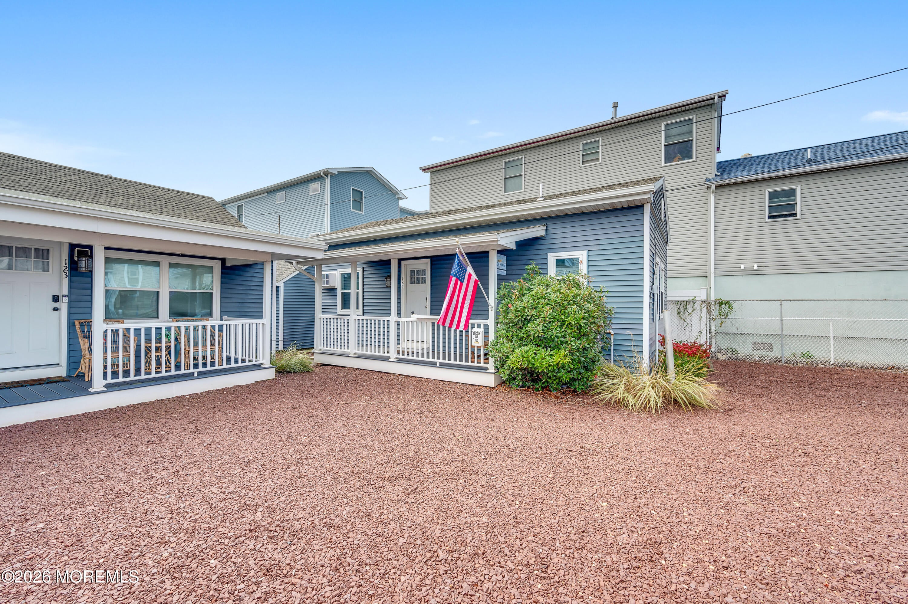 125 Lincoln Avenue 4