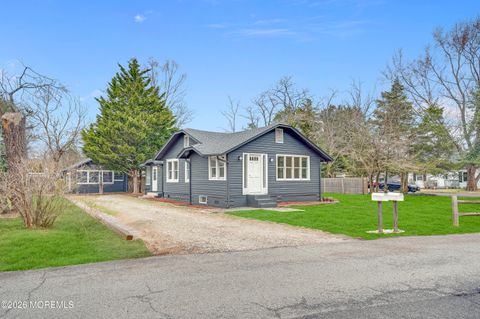 Homes For Sale - 506 Godfrey Lake Drive<br/> Brick, NJ 08724