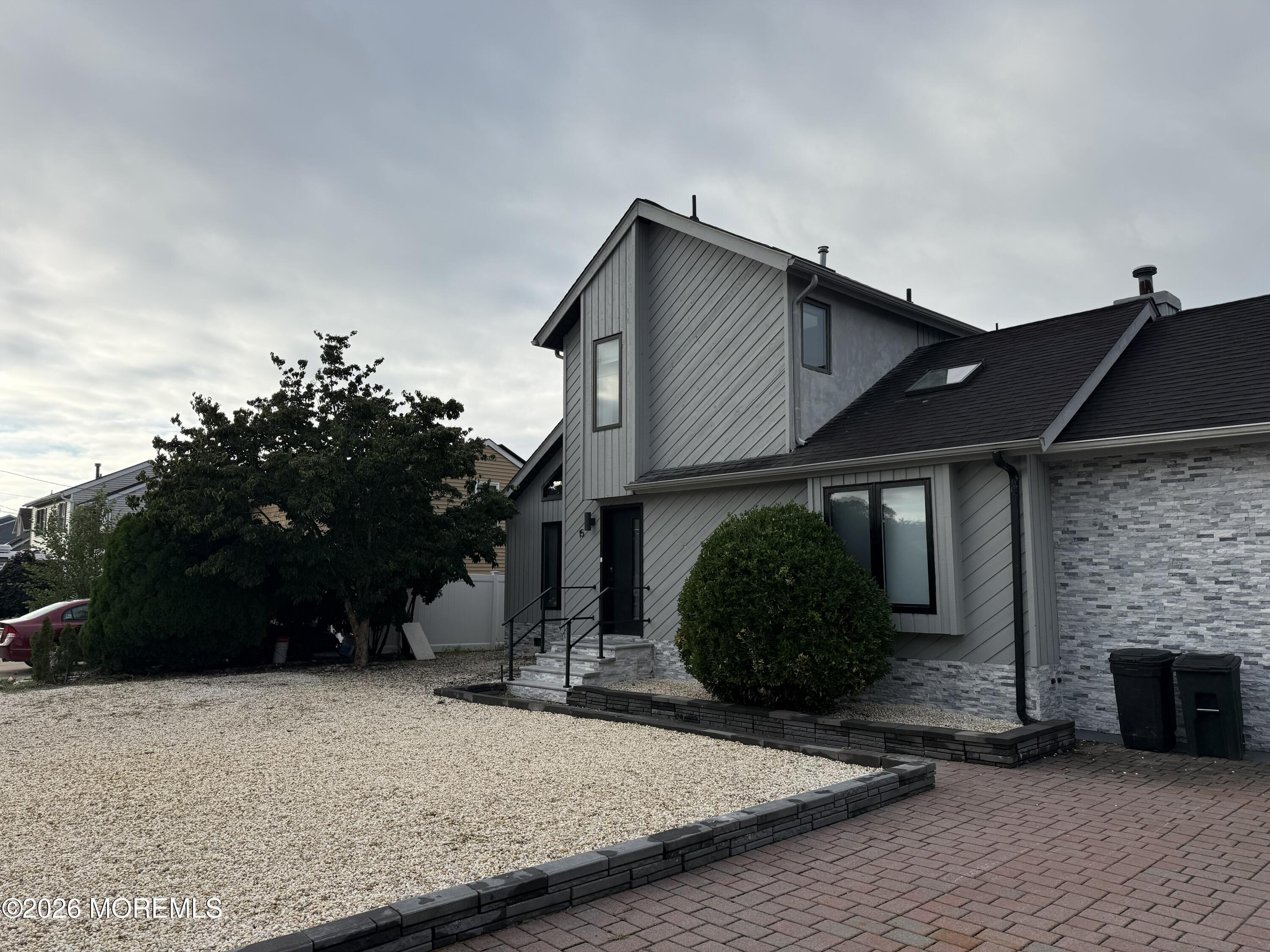 15 Parkers Point Boulevard