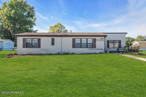 Homes For Sale - 537 James Street<br/> Freehold, NJ 07728