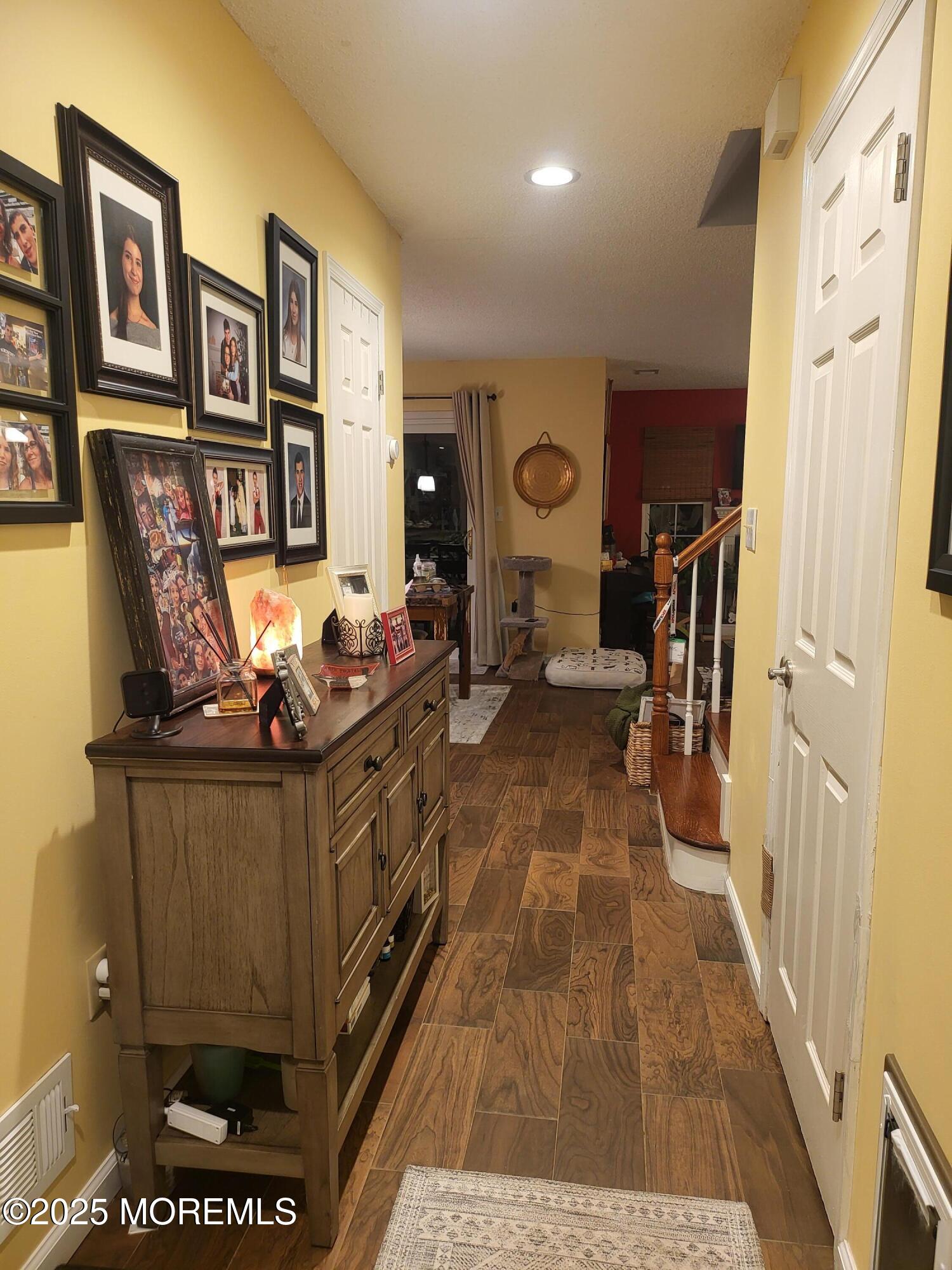 7 Breakwater Square, Freehold, New Jersey image 2