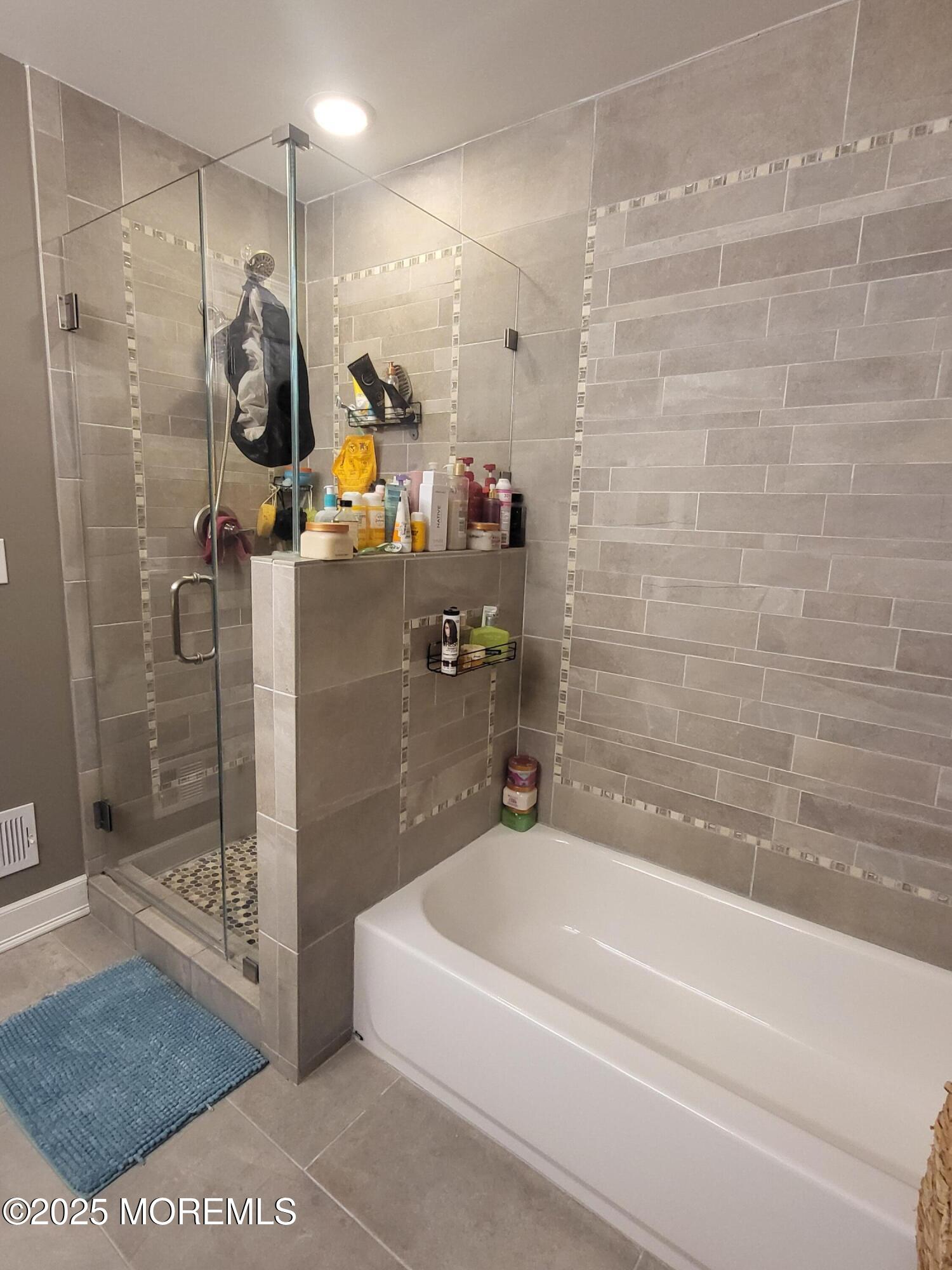 7 Breakwater Square, Freehold, New Jersey image 19