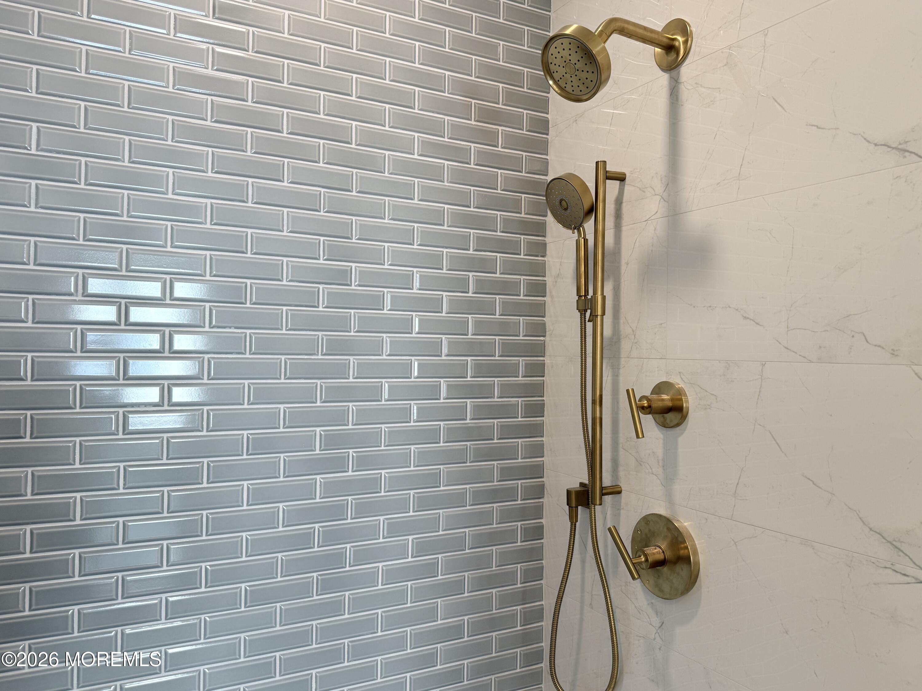 411A Lake Avenue 502