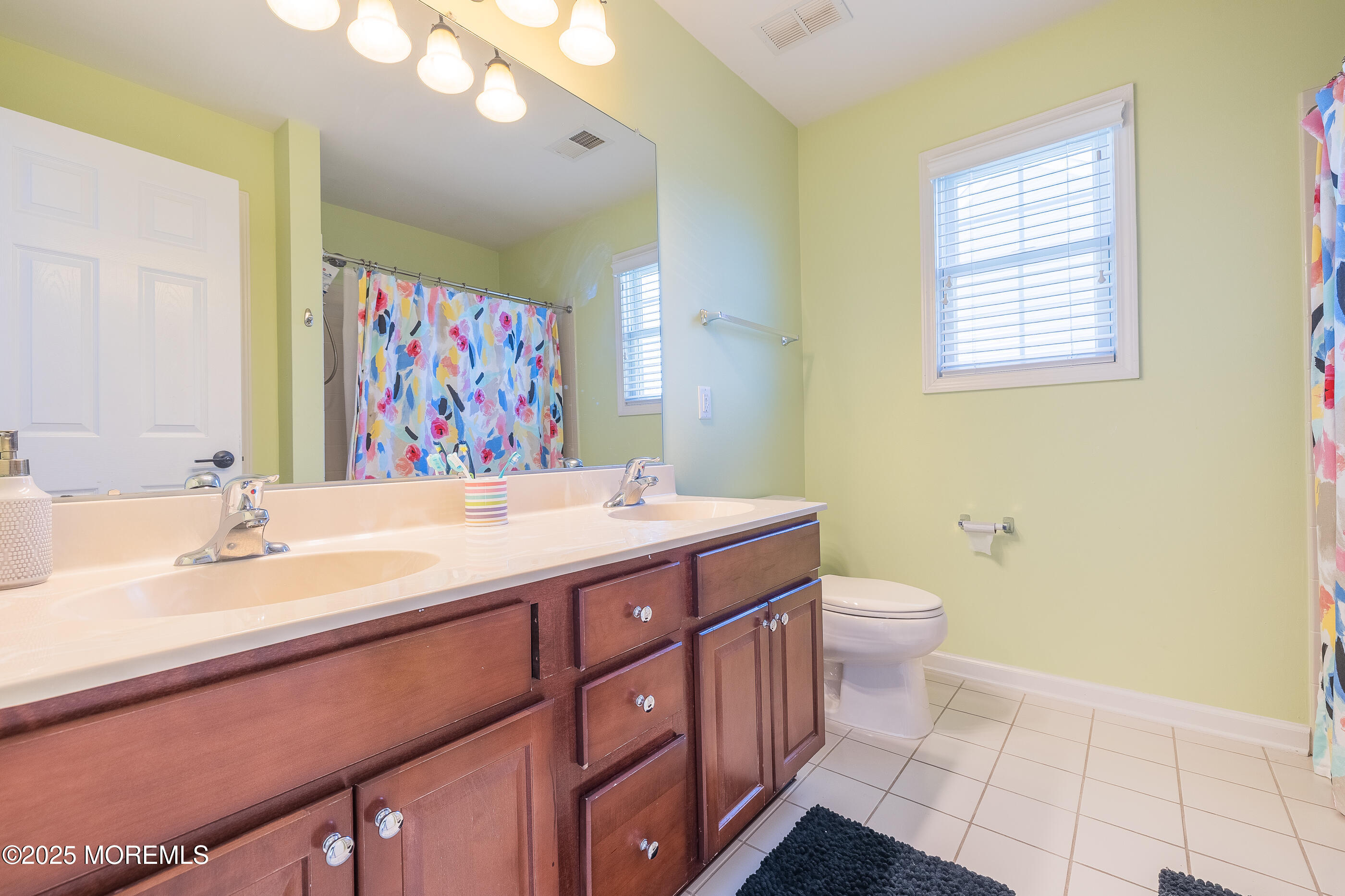 11 Elm Lane, Manalapan, New Jersey image 23