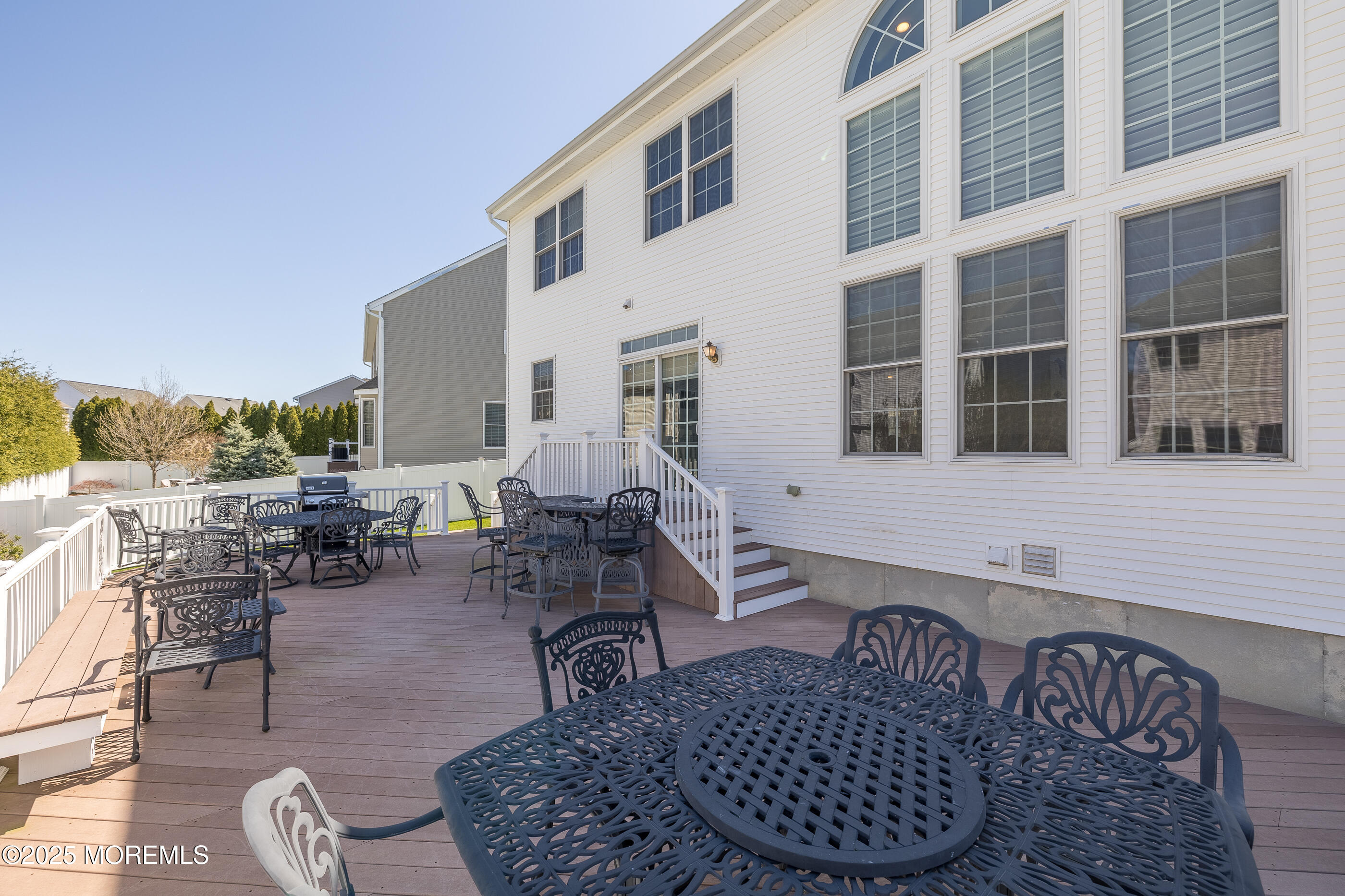 11 Elm Lane, Manalapan, New Jersey image 5