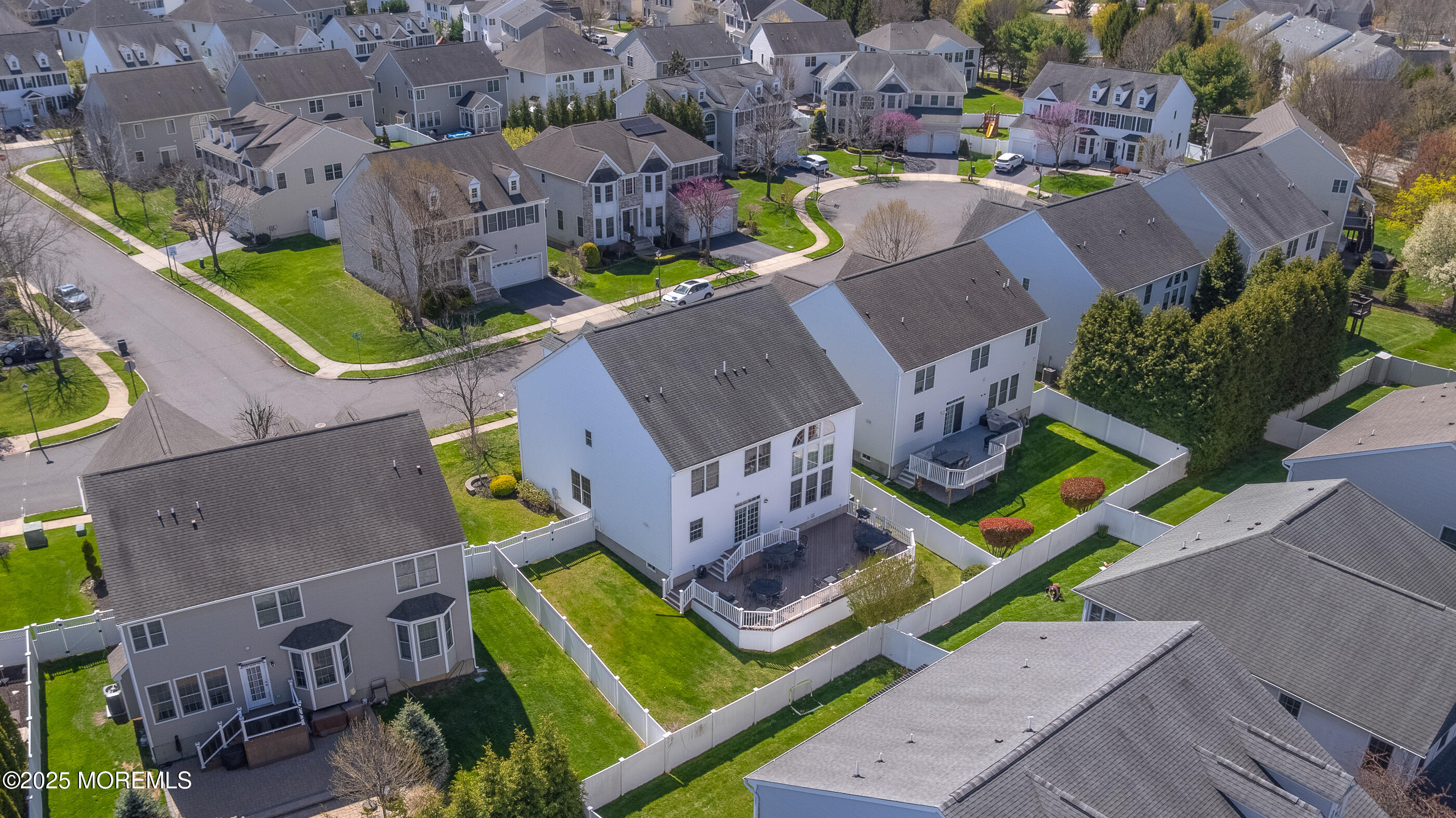 11 Elm Lane, Manalapan, New Jersey image 37