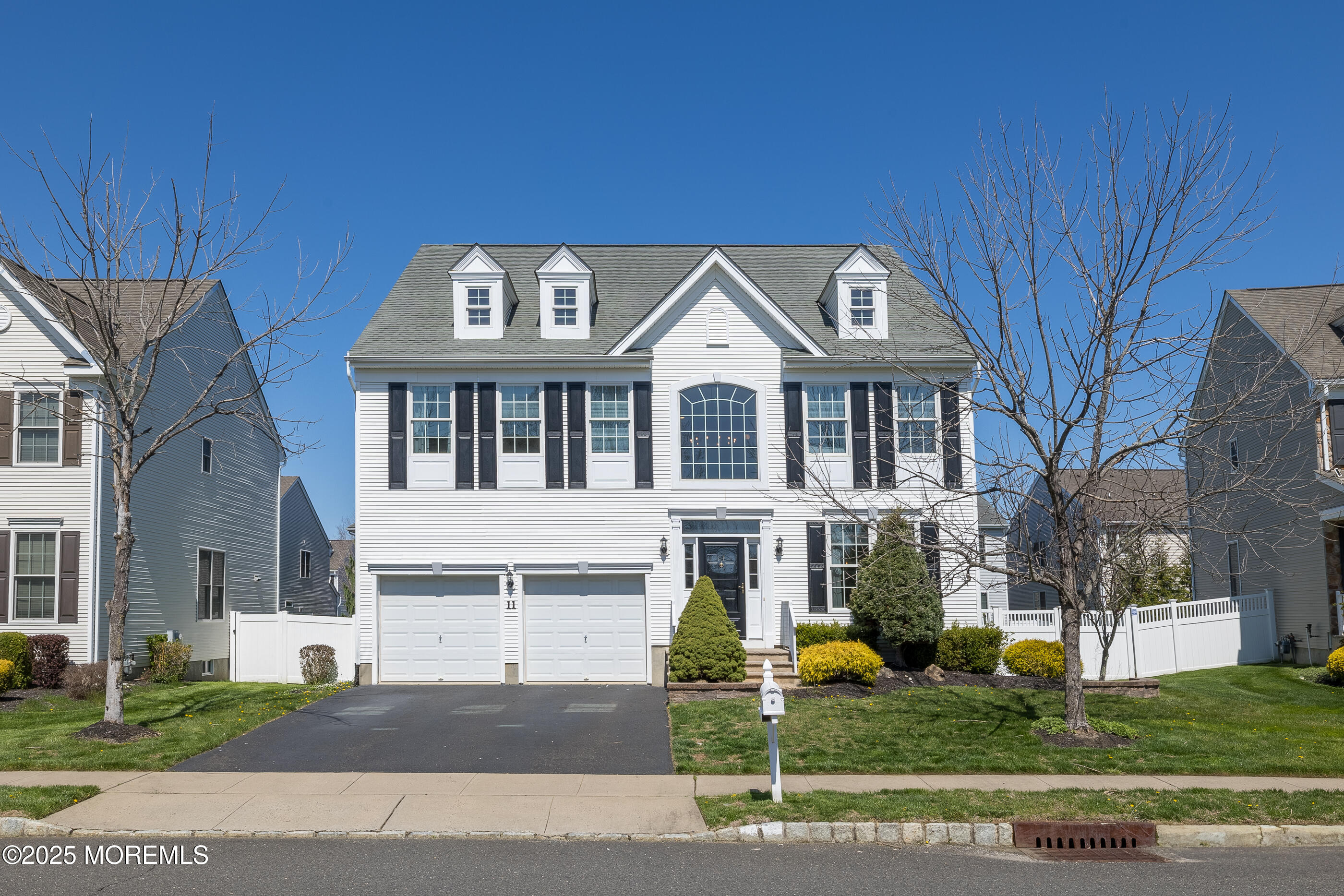 11 Elm Lane, Manalapan, New Jersey image 2