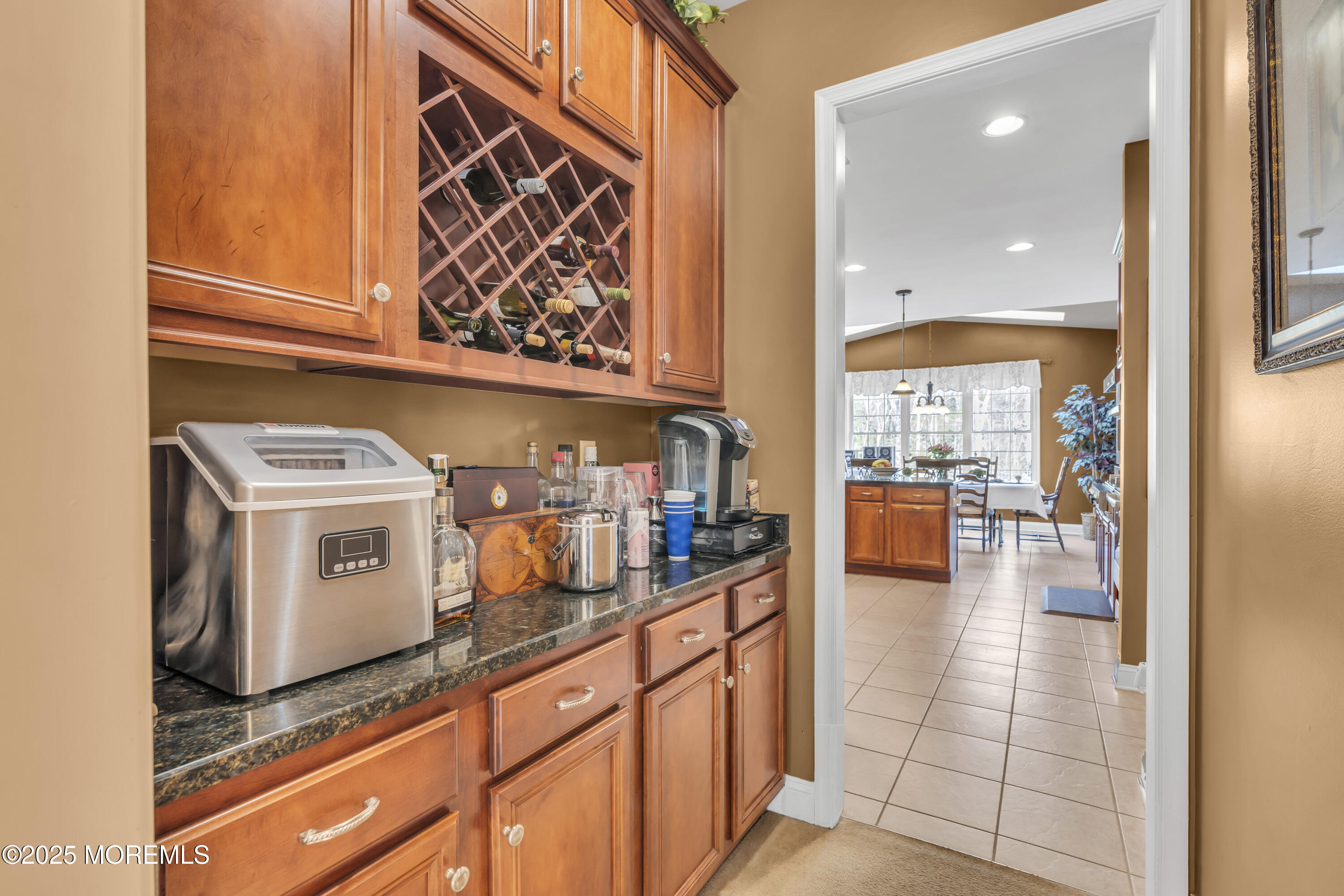 41 Hedgerow Lane, Manalapan, New Jersey image 25
