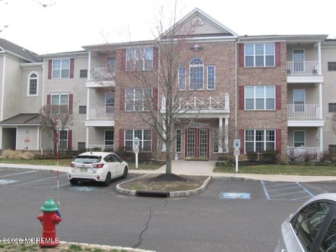 612 Sophee Lane Lakewood NJ 08701