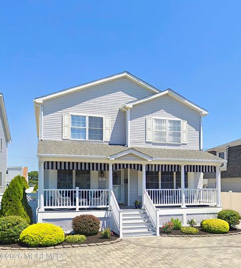 Photo of 21 Jersey City Avenue, Lavallette, NJ 08735 (MLS # 22602367)