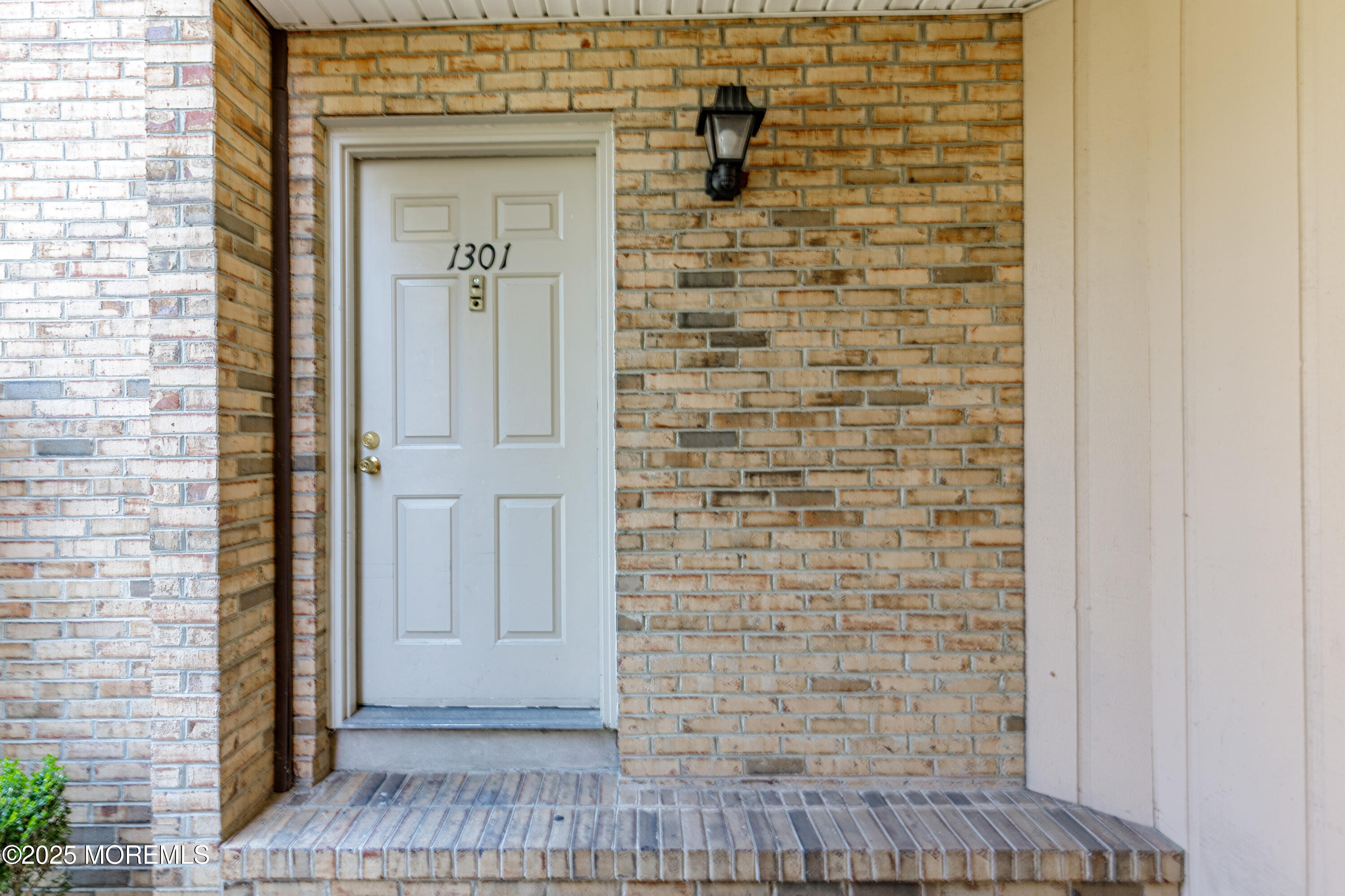 1301 Wellington Place, Aberdeen, New Jersey image 2