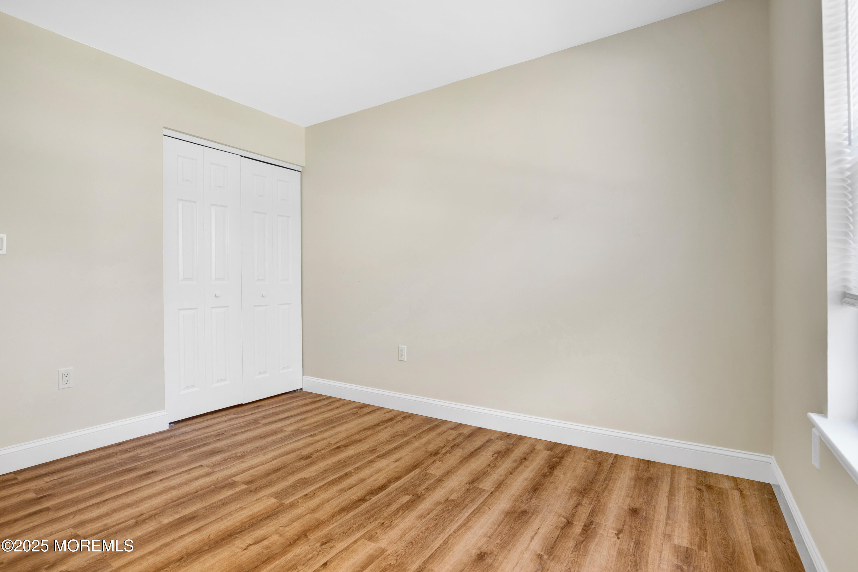 1301 Wellington Place, Aberdeen, New Jersey image 12