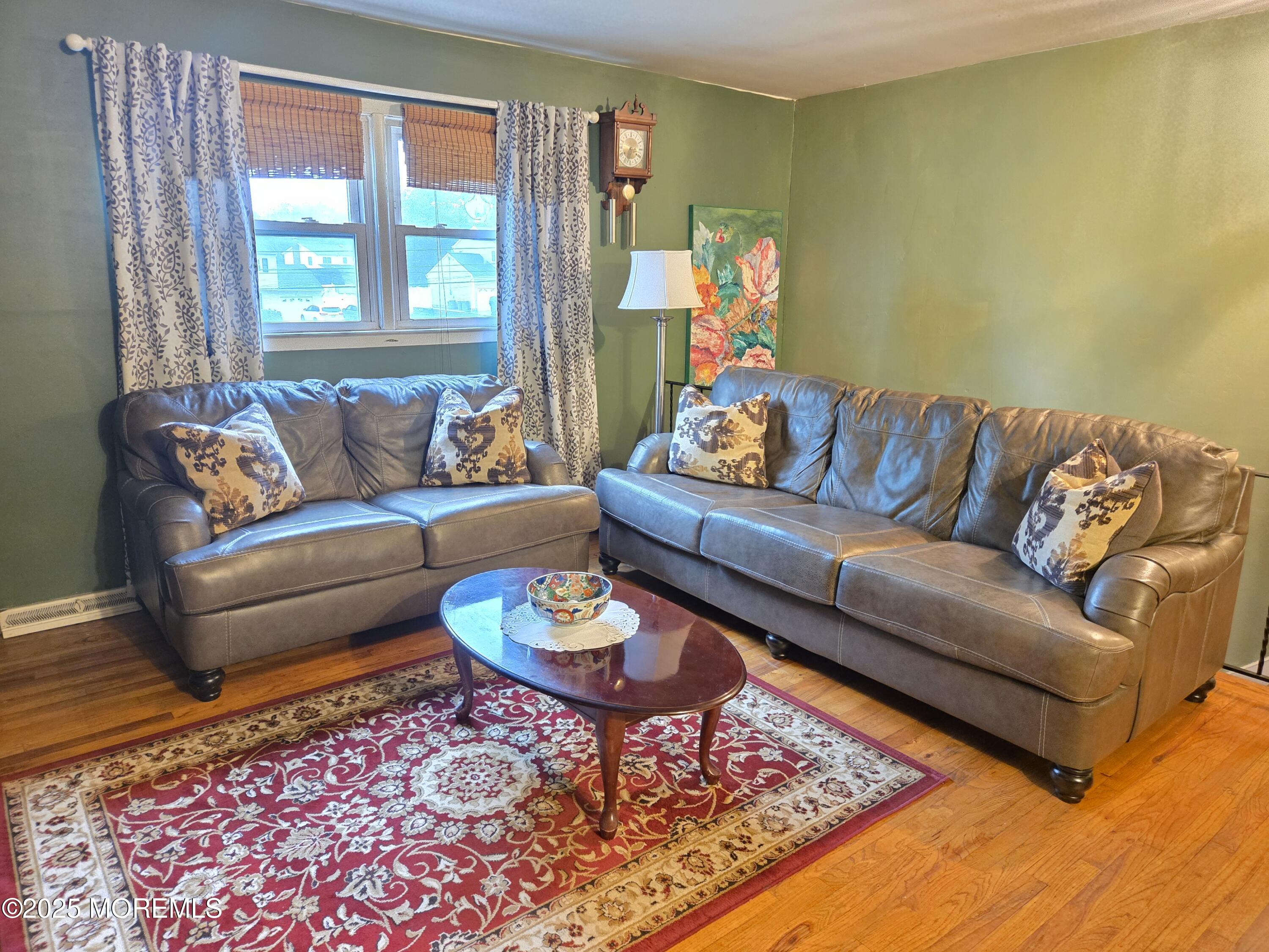 89 Old Queens Boulevard