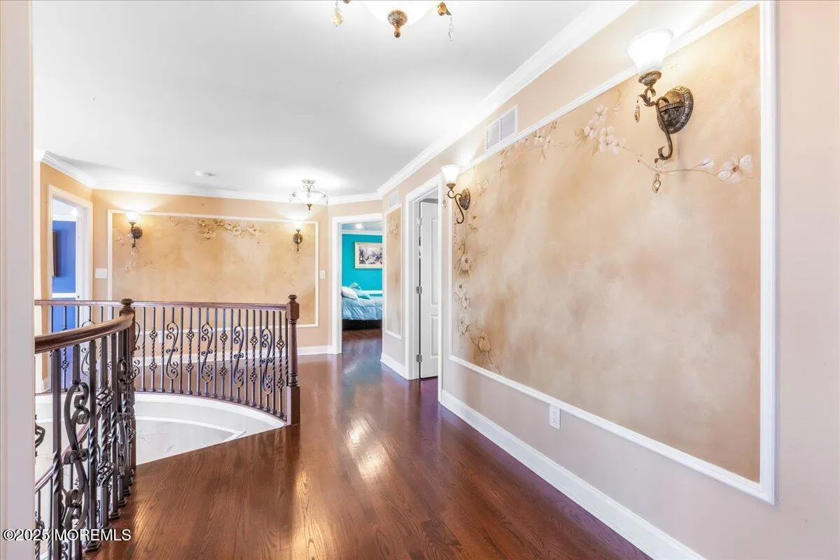 Freehold, New Jersey 07728, United States, 5 Bedrooms Bedrooms, ,6 BathroomsBathrooms,Residential,Pending,10405