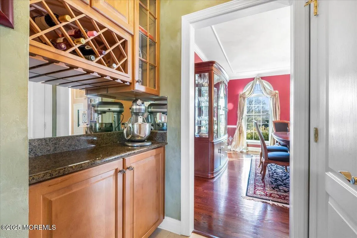 Freehold, New Jersey 07728, United States, 5 Bedrooms Bedrooms, ,6 BathroomsBathrooms,Residential,Pending,10405