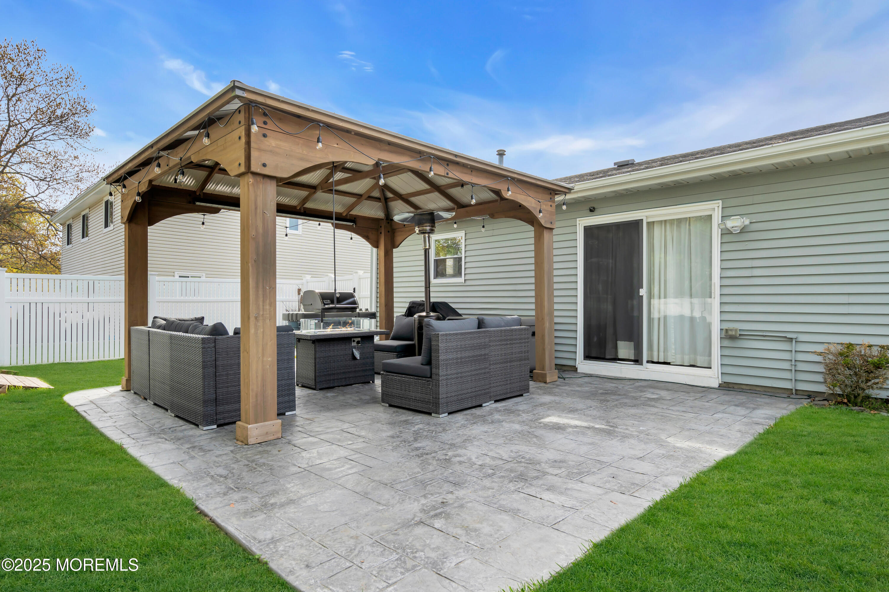 179 Ravenwood Boulevard, Barnegat, New Jersey image 15