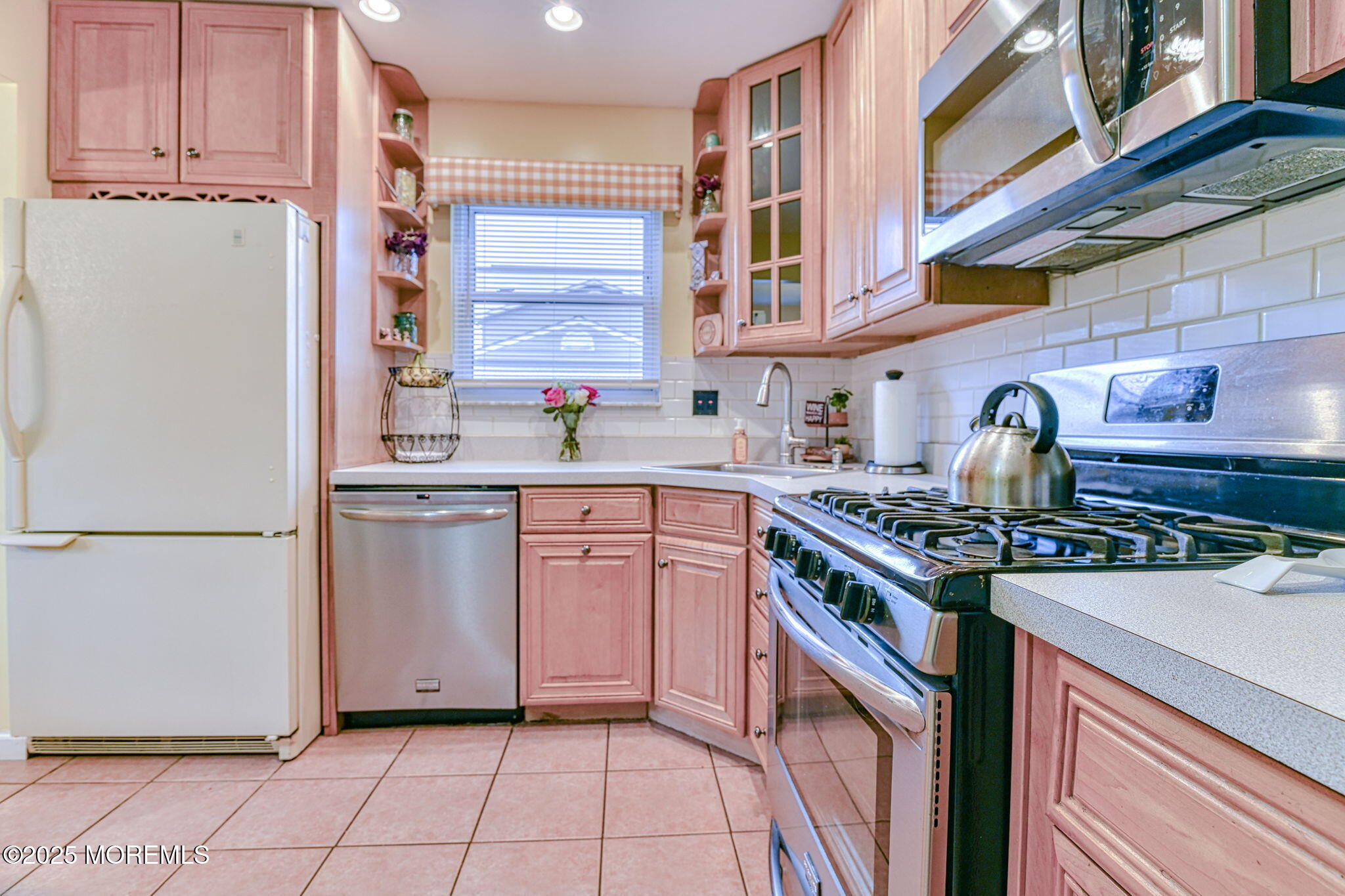 13 Forrest Hill Drive, Howell, New Jersey image 7